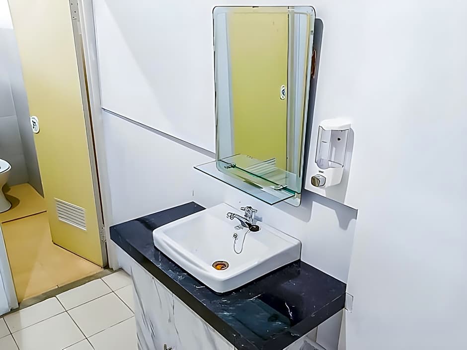 Shooting Star Hostel Kuta RedPartner (Mixed Dormitory)