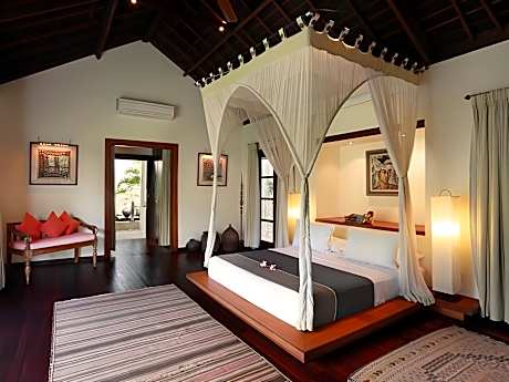 Royal Three-Bedroom Pool Villa