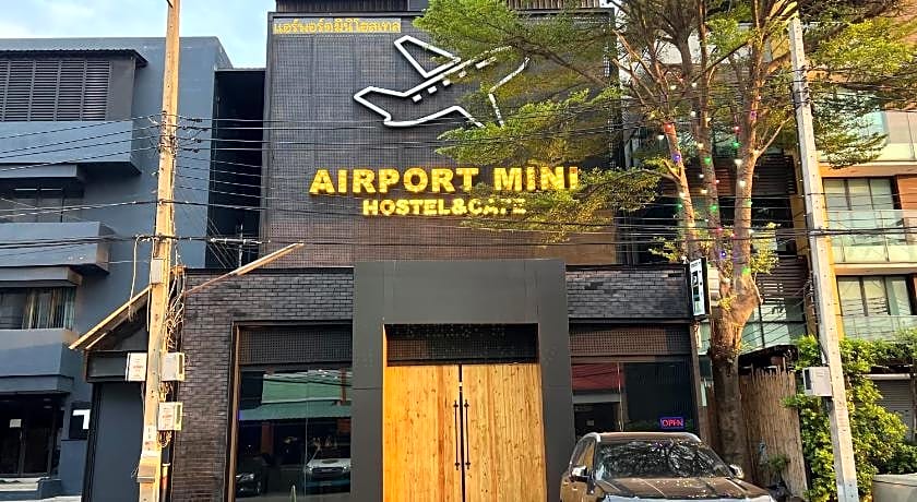 Airport Mini Hostel at Don Muang Airport
