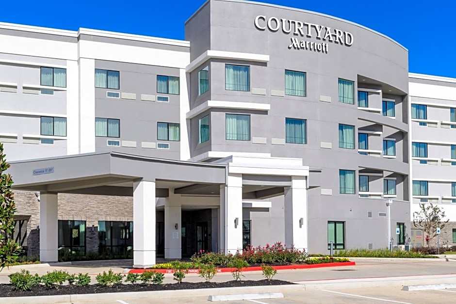 Courtyard by Marriott Lake Jackson