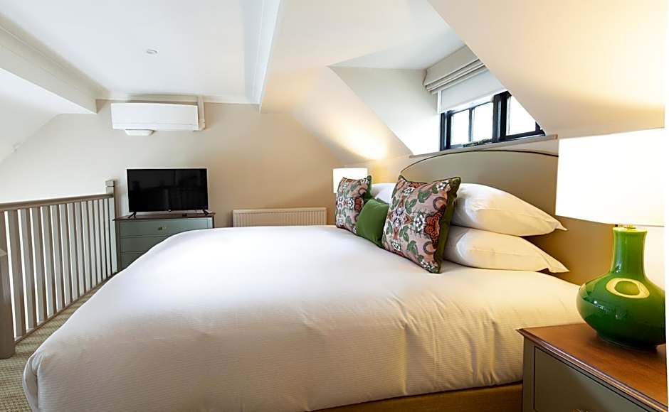 Foxhills Club & Resort