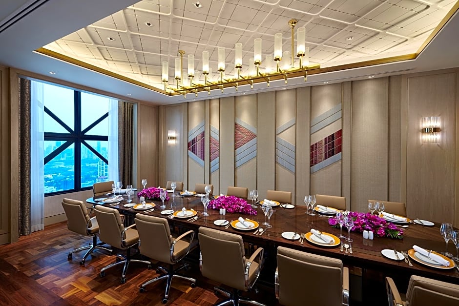 Sheraton Grande Sukhumvit Luxury Collection Hotel Bangkok Rates From Thb4 001