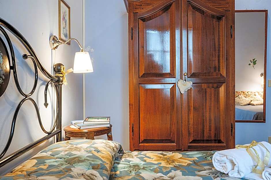 Antica Casa Dei Rassicurati