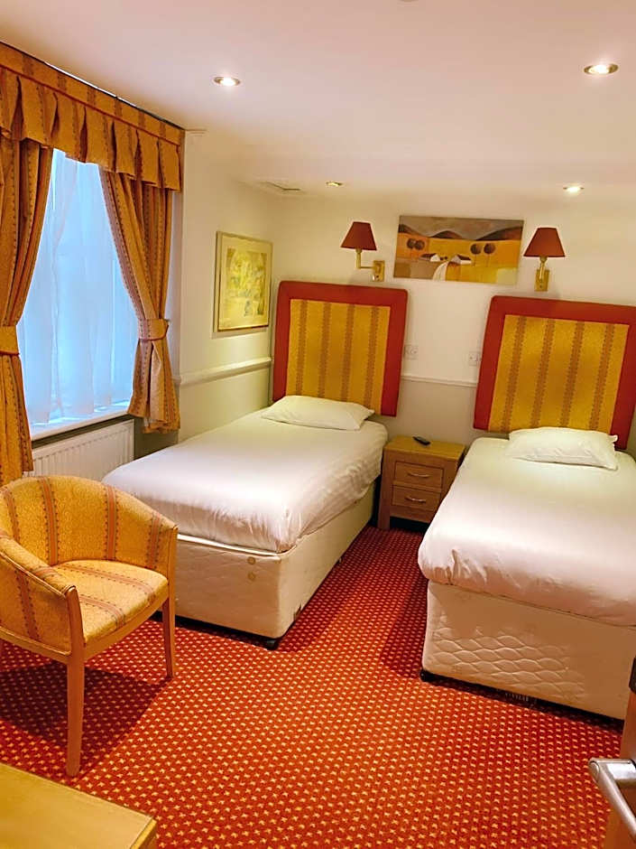 Hyde Park Radnor Hotel B&B