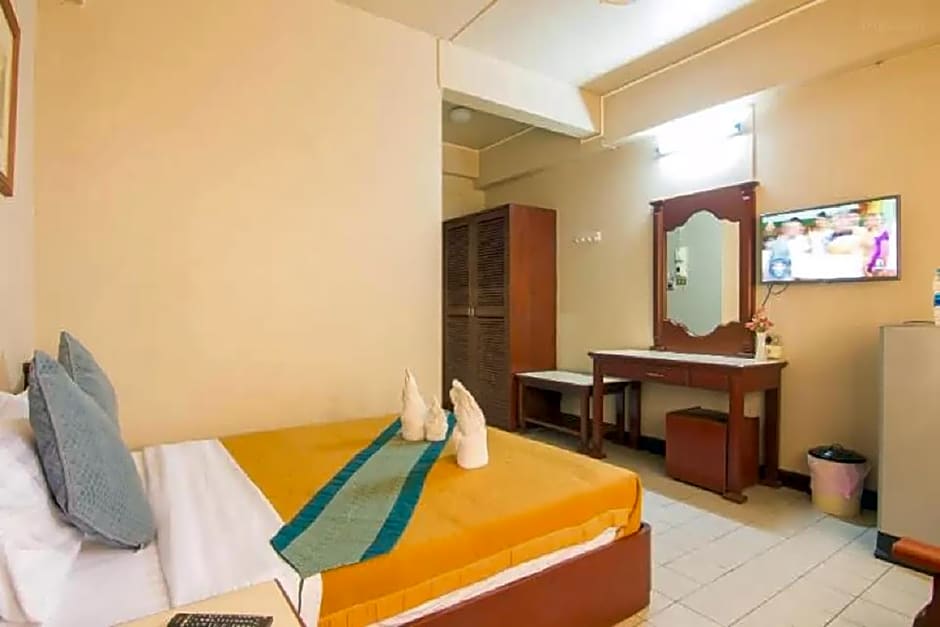 Khelang Nakorn Hotel