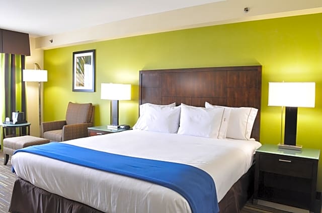 Holiday Inn Express San Diego South - National City By IHG