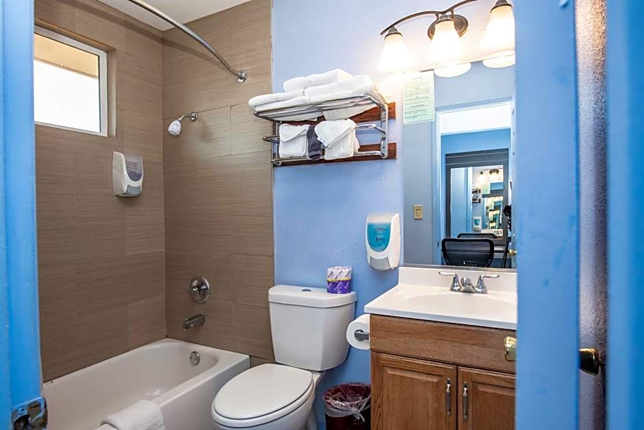 Photo 1 of 6 of Standard Suite
