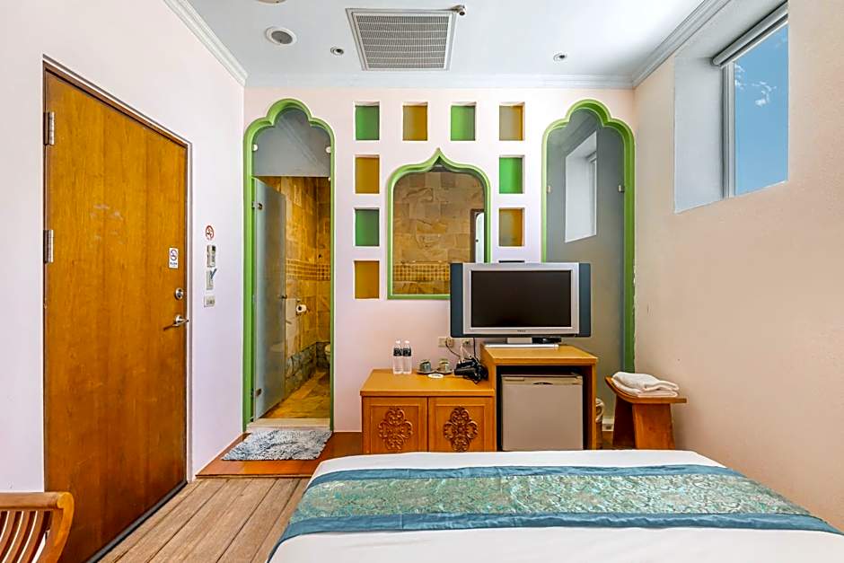 Golden Ocean Azure Hotel