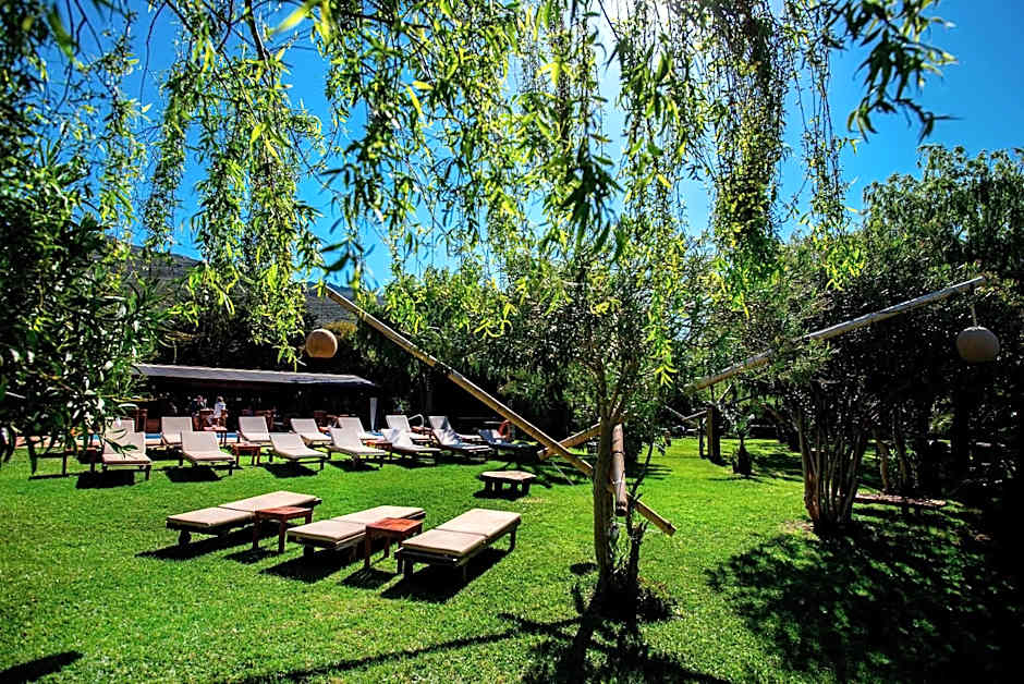 Chillout Hotel Tres Mares