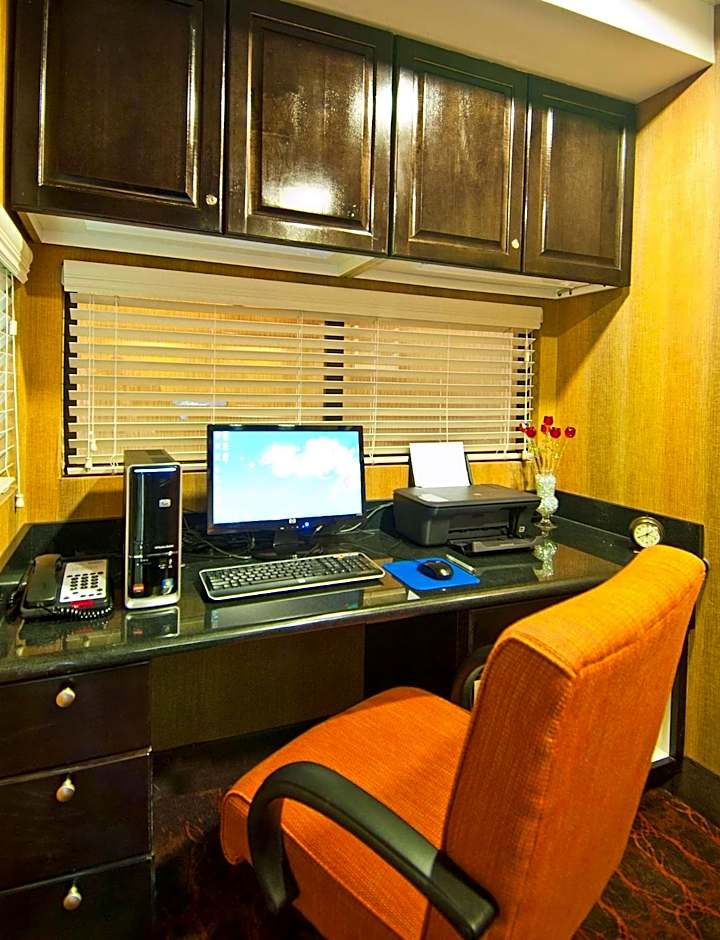 Hampton Inn & Suites Elk City