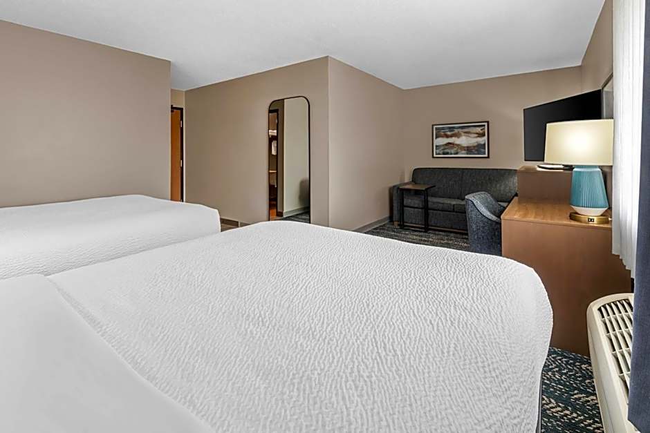 2 Queen Beds Suite — 12 fotoğraftan 1. fotoğraf