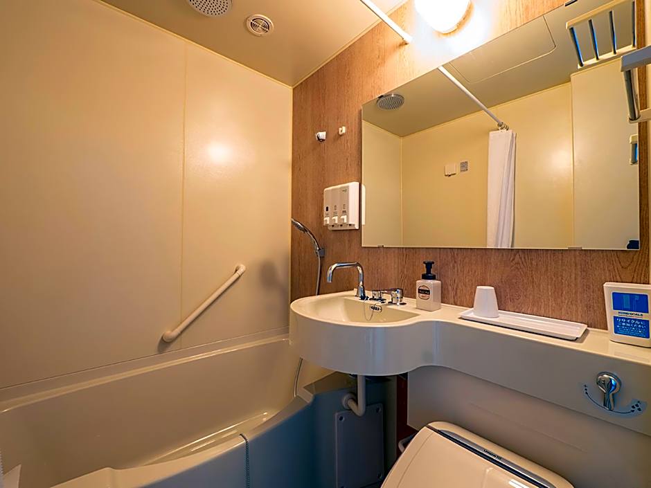 Toyoko Inn Kawasaki Ekimae Shiyakusho-Dori