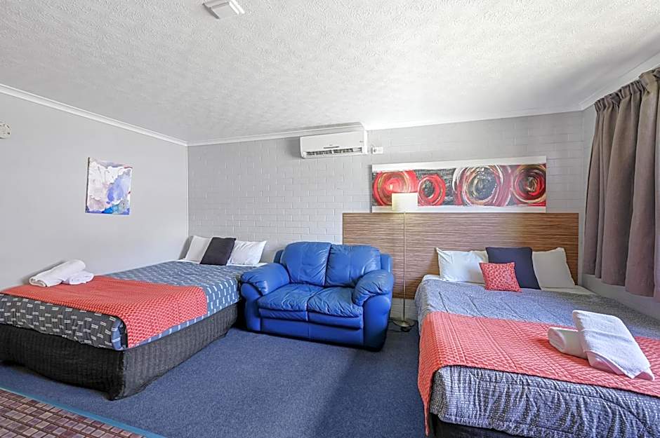 A Raceview Motor Inn