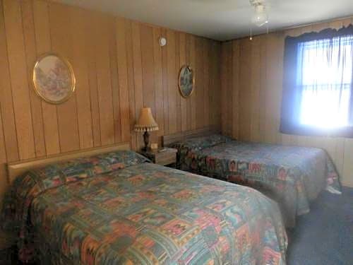 Sage and Sand Motel