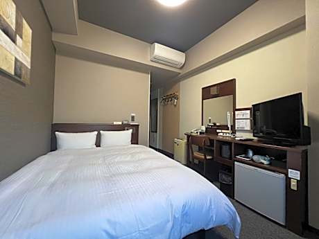 Double Room with Small Double Bed - Non-Smoking