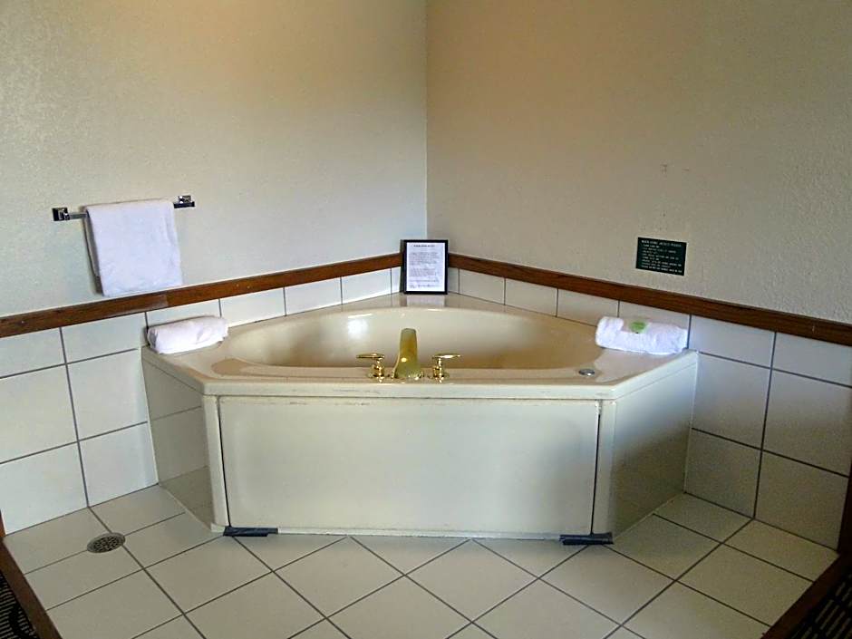 Oscoda Lakeside Hotel