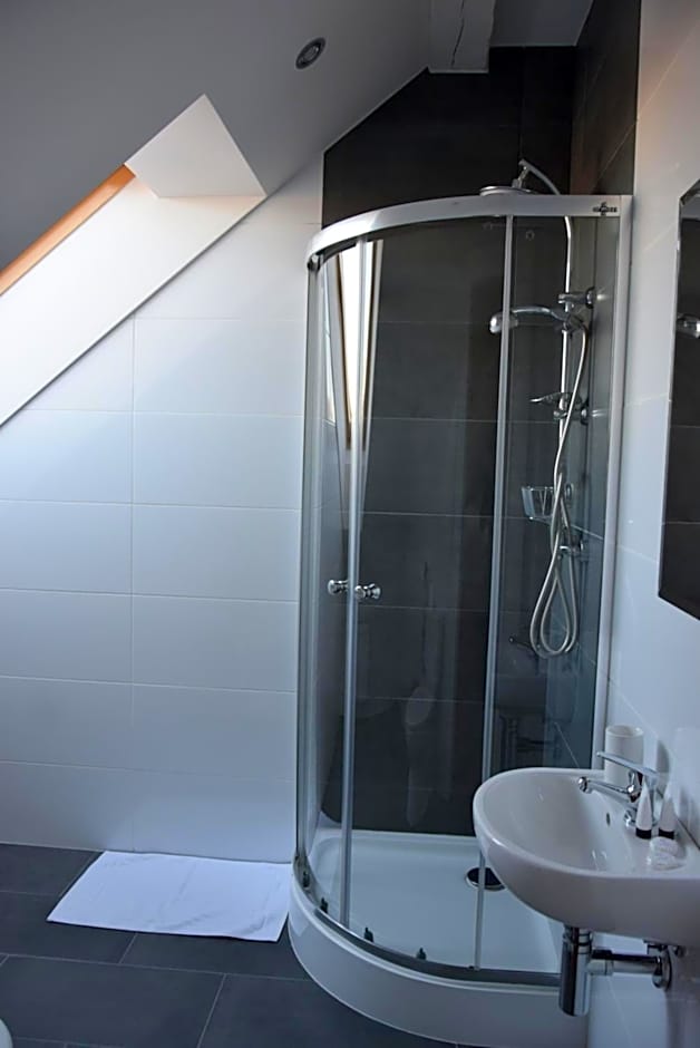 Pałac i Folwark Ńemino