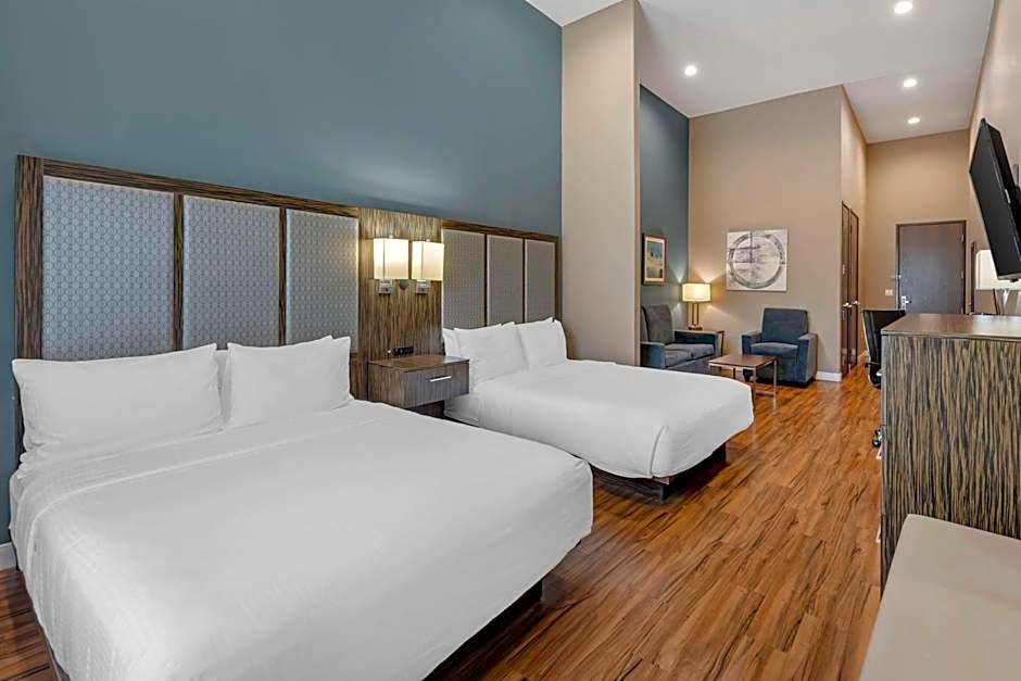 Photo 1 of 5 of 2 Queen Beds with Sofabed Suite, Accessible, Bathtub
