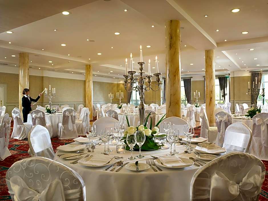 Galway Bay Hotel Conference & Leisure Centre