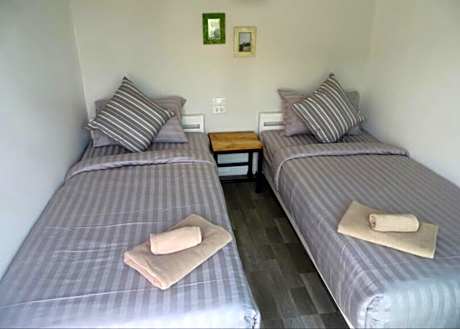 Standard Twin Room with Shared Bathroom