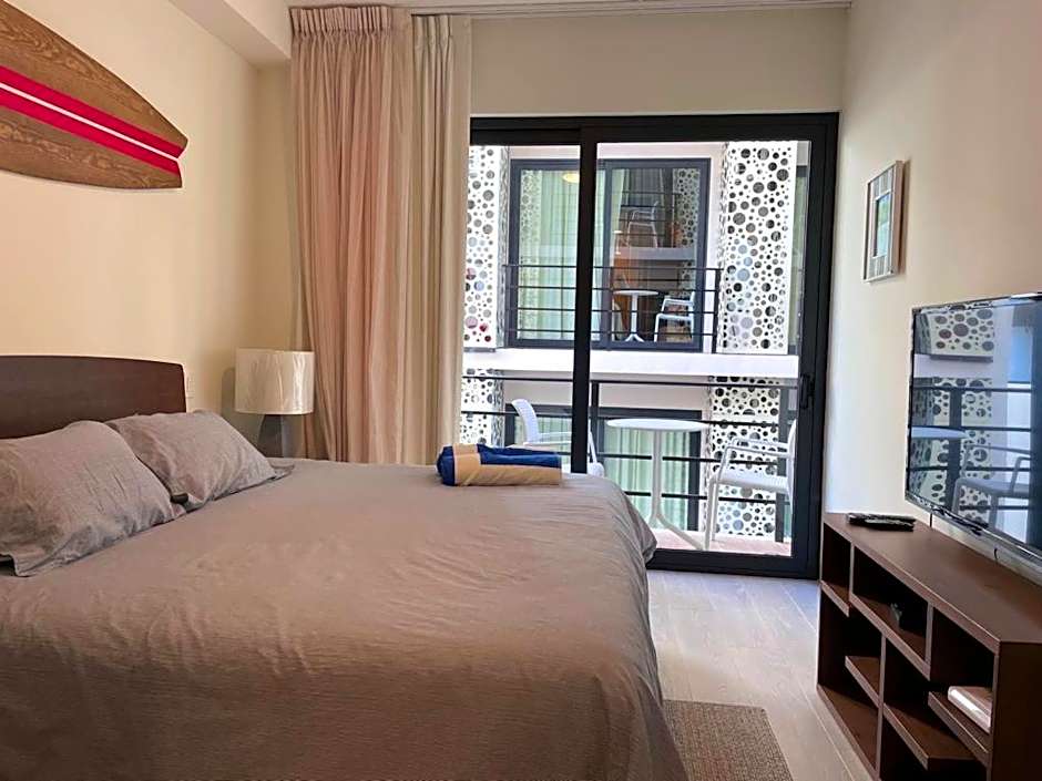 The Boat Condo by Andiani Travel