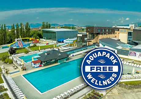 Hotel AquaCity Seasons