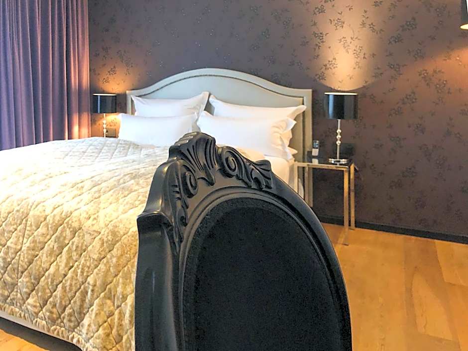 La Mansion Vi Vadi Hotel