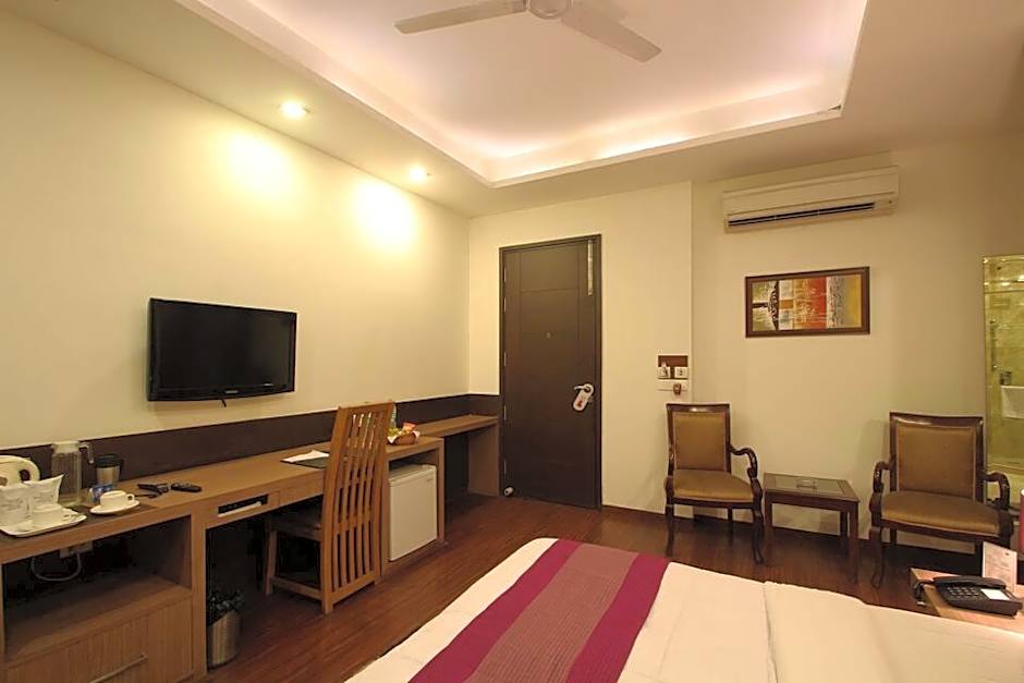 Hotel Indiyaah Inn