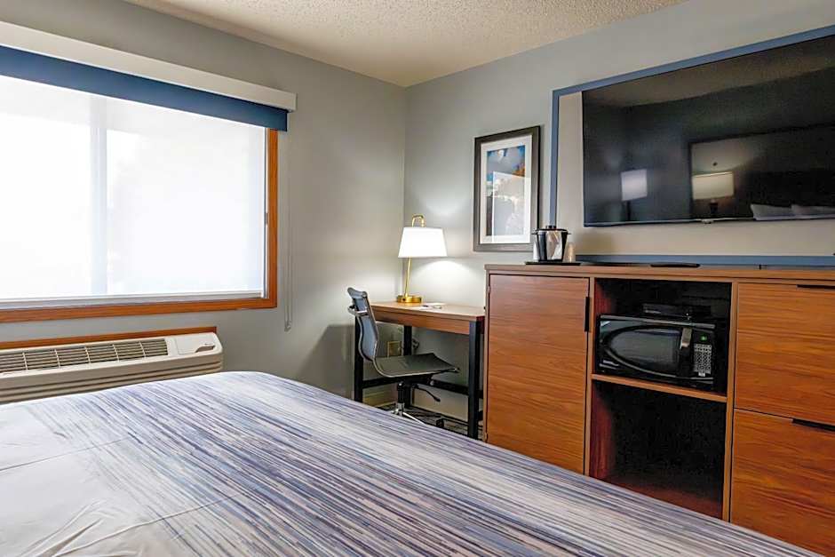 AmericInn by Wyndham Sturgeon Bay