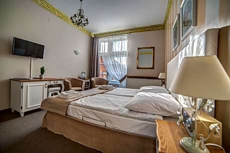 Premium Double Room with Bath and Balcony