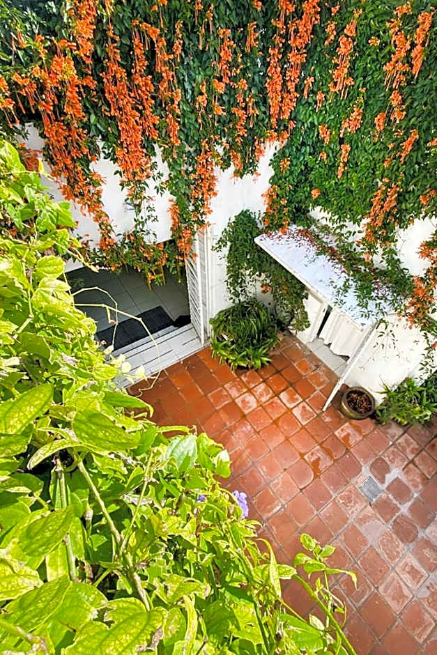 Casa Canario Hostel