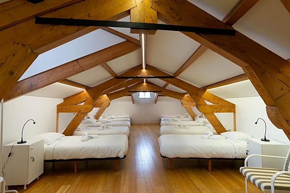 Change The World Hostels - Coimbra - Almedina