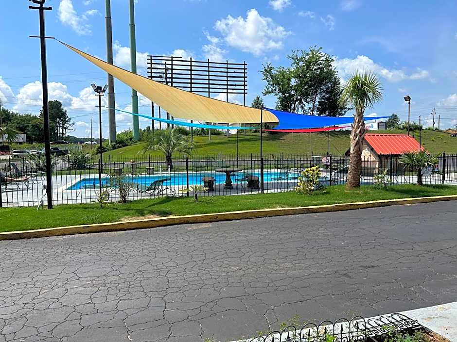 Country Hearth Inn & Suites - Cartersville