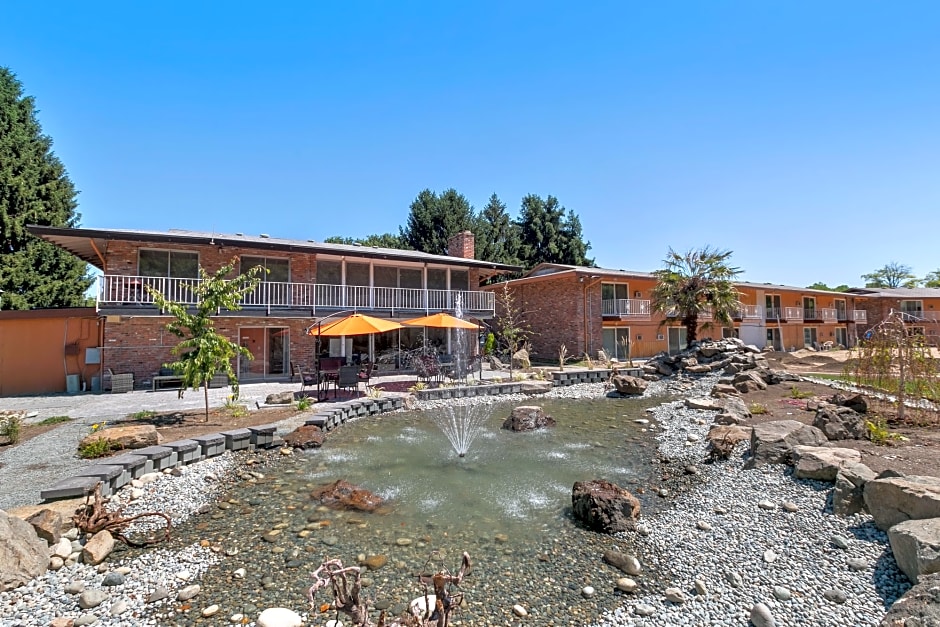 Sunrise Garden Suites