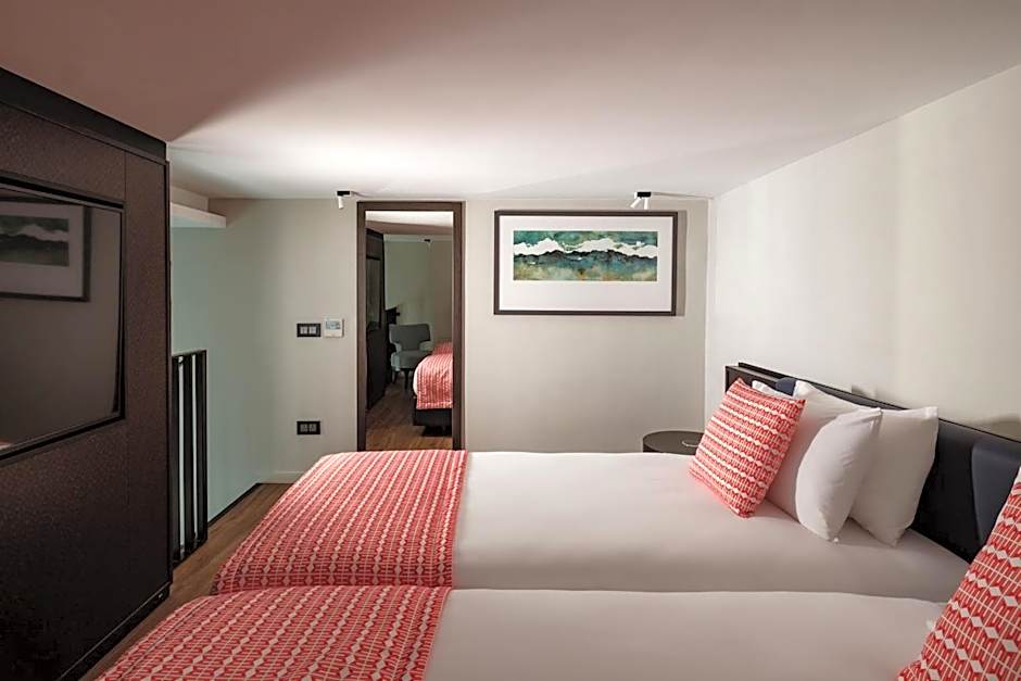 Photo 1 of 9 of Duplex Suite