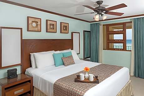 Two Bedroom Penthouse Suite with Seaview