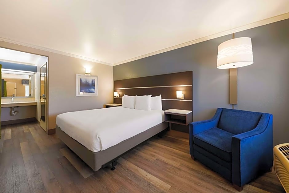 Best Western Inn & Suites Lemoore