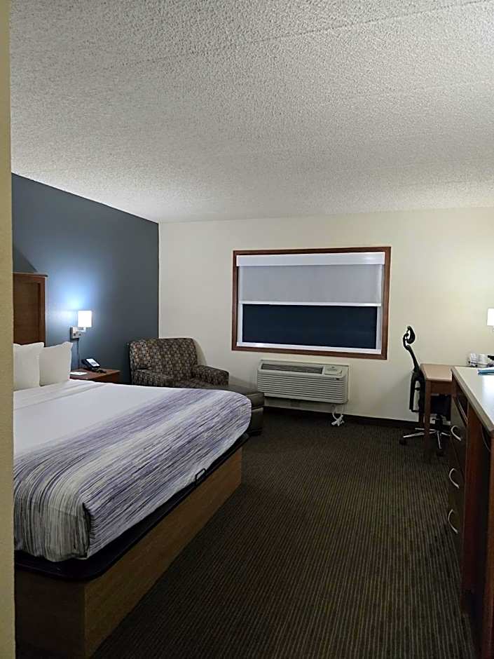 AmericInn by Wyndham Windsor Ft. Collins