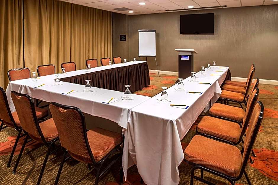 Hilton Garden Inn Southfield