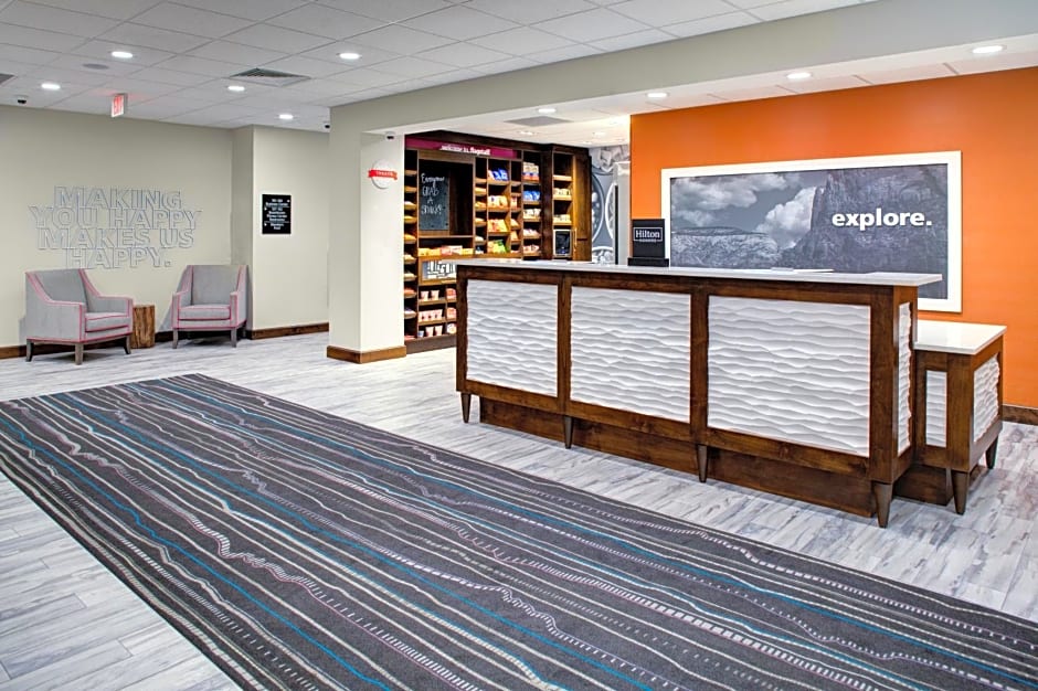Hampton Inn Suites Flagstaff East