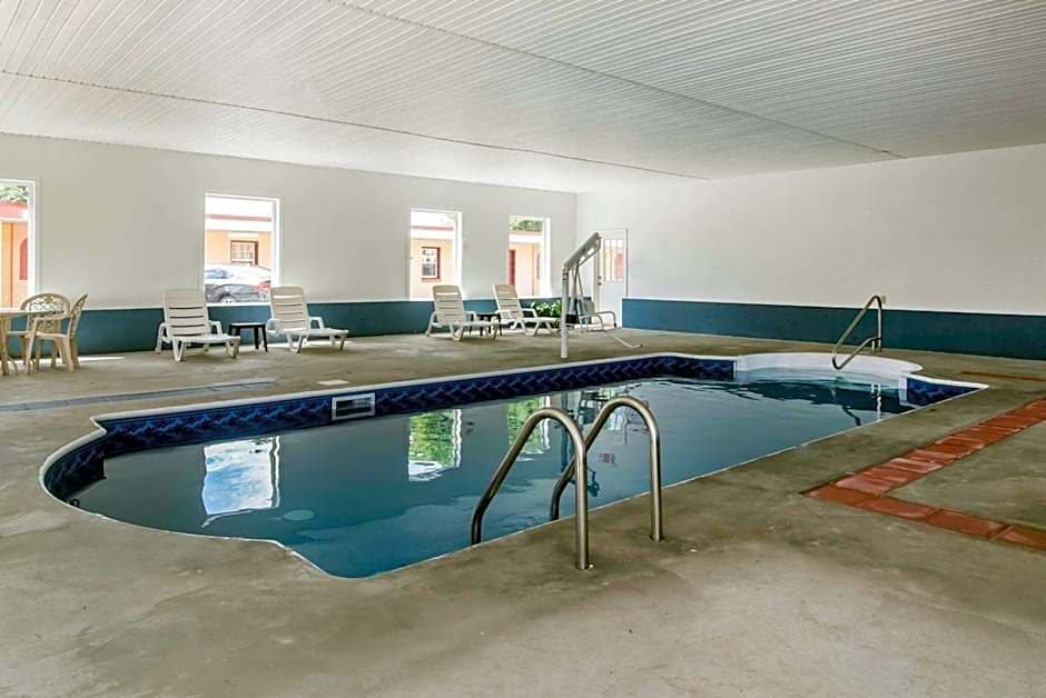 Econo Lodge Brattleboro South