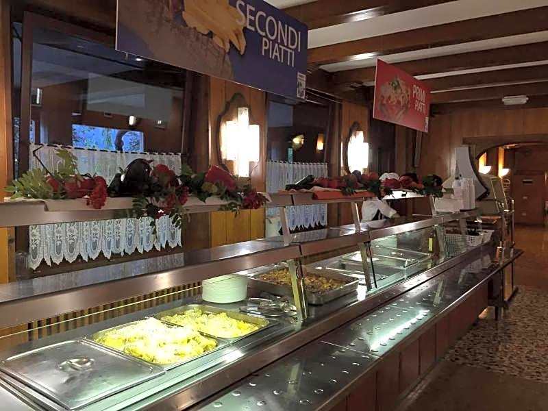 Bella Italia & Efa Village