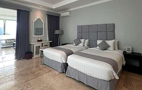 One Bedroom Standard Pool Villa - Twin