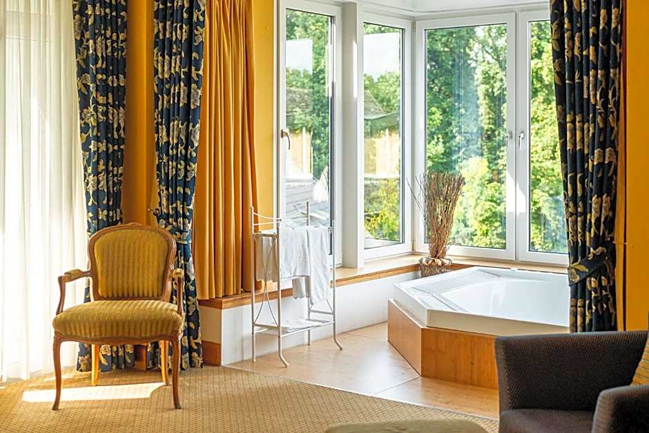 Waldhotel Tannenhäuschen