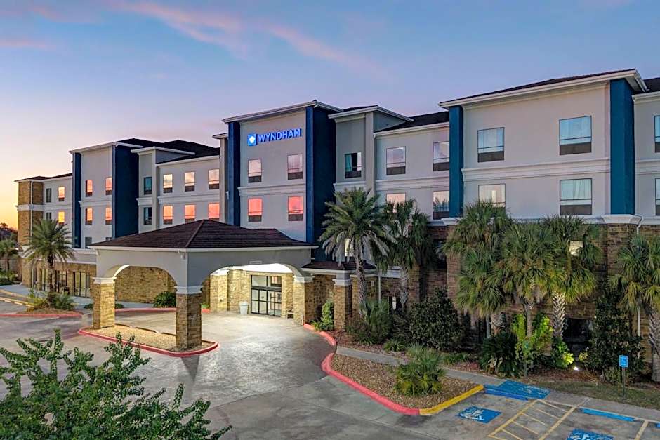 Wyndham Lake Charles