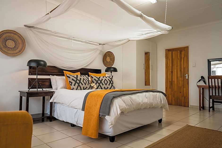 Tshukudu Game Lodge