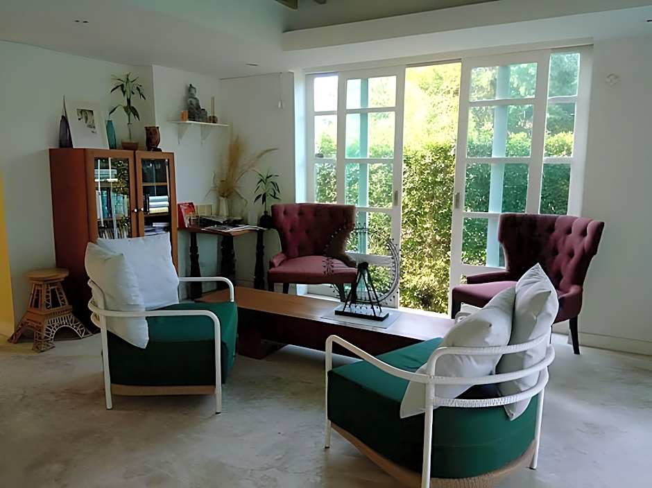 De Pastel Hua Hin Hotel