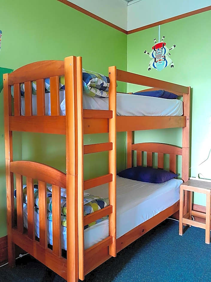 Noah's Ark Backpackers