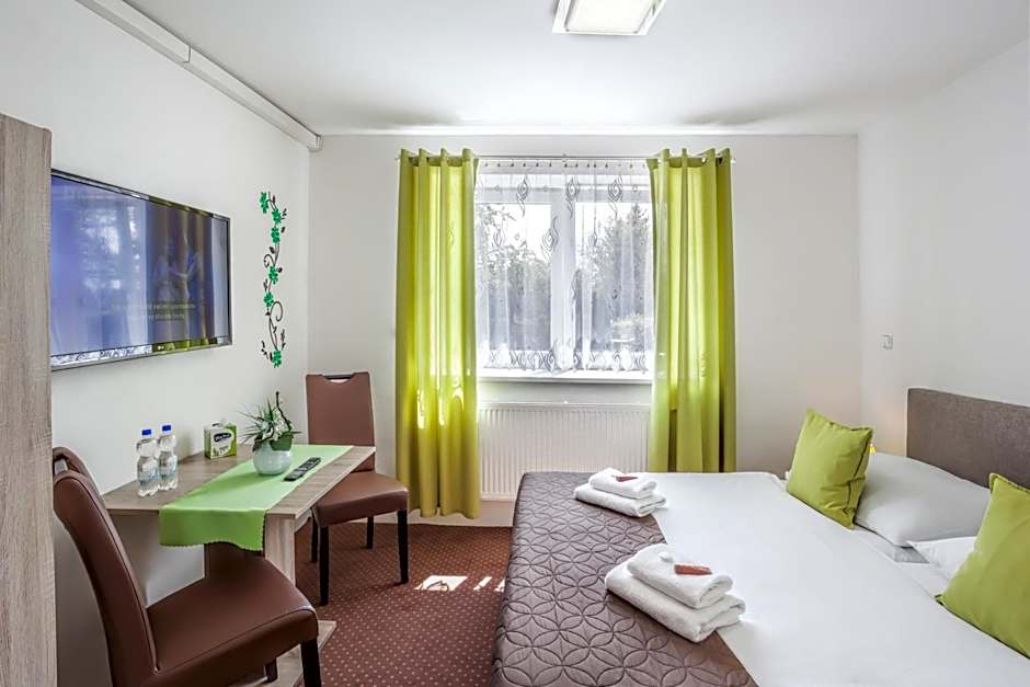 Elendris - Ubytování u kostela