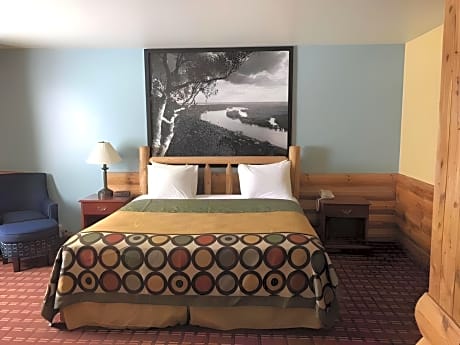 Queen Room - Non-Smoking